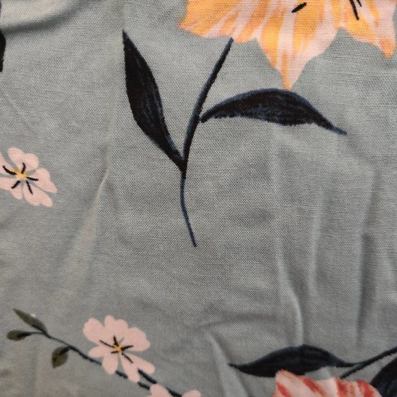 Tobi Floral Faux Wrap Top, Sz XS - Picture 9 of 10